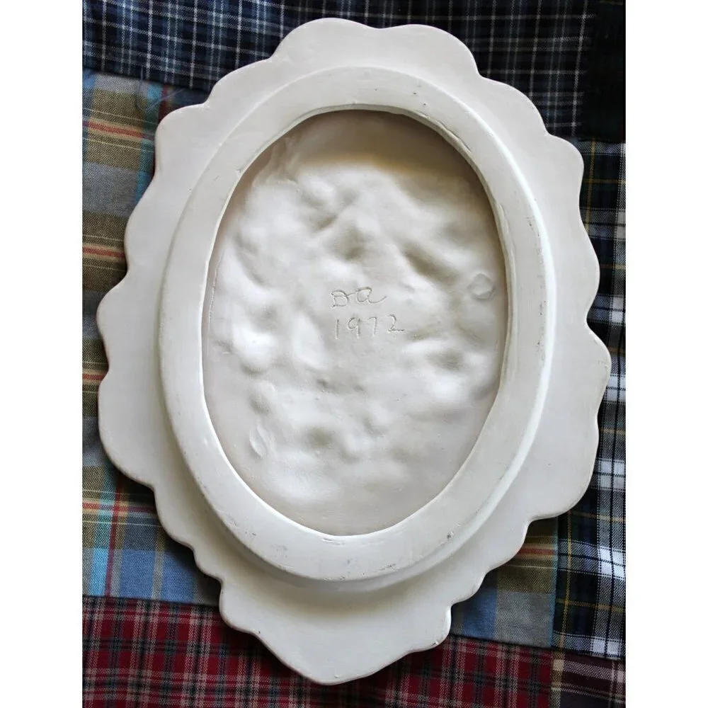 Vintage 1972 Cherubs Angels plaster wall decor Victorian birds relief medallion